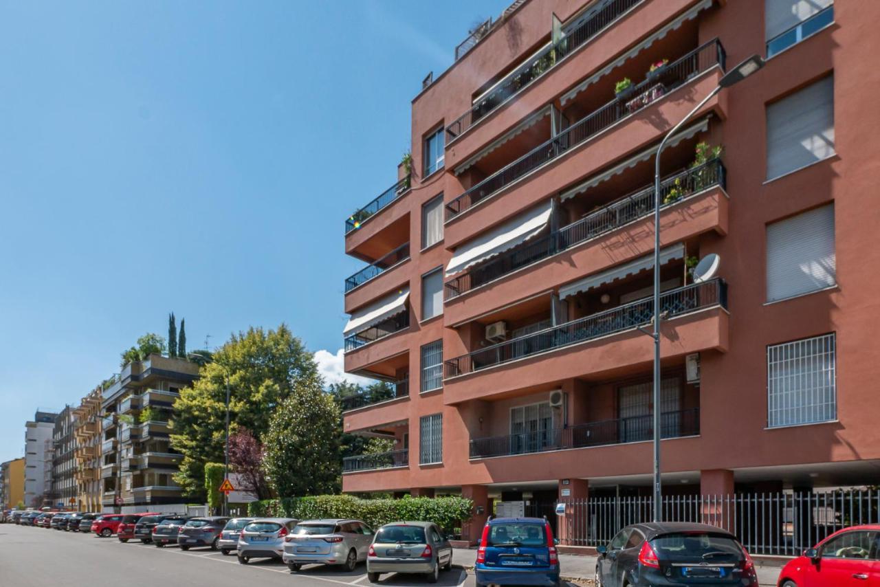 Ihost Luxury Apartment - Savona 112 Мілан Екстер'єр фото
